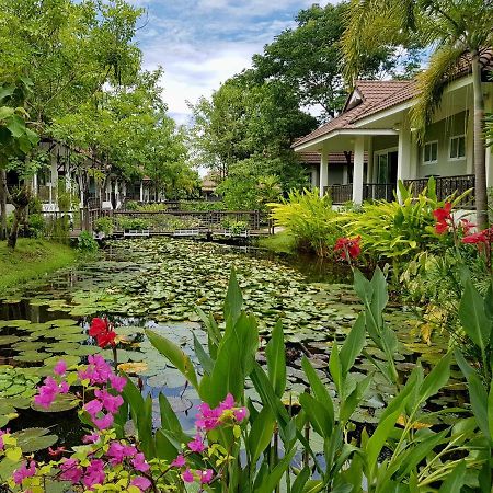 Le Charme Sukhothai Historical Park Exterior foto